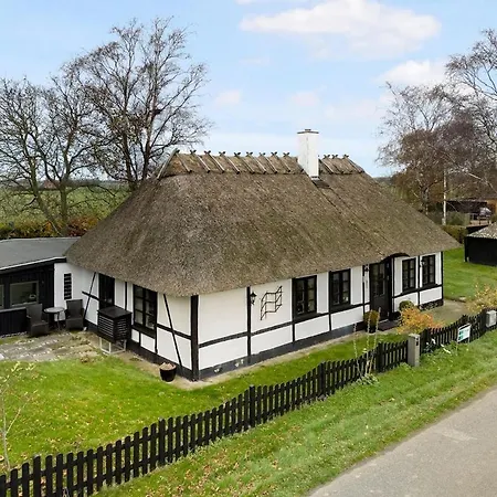Birkehuset, Ein Gemuetliches Haus Auf Dem Land * Errindlev